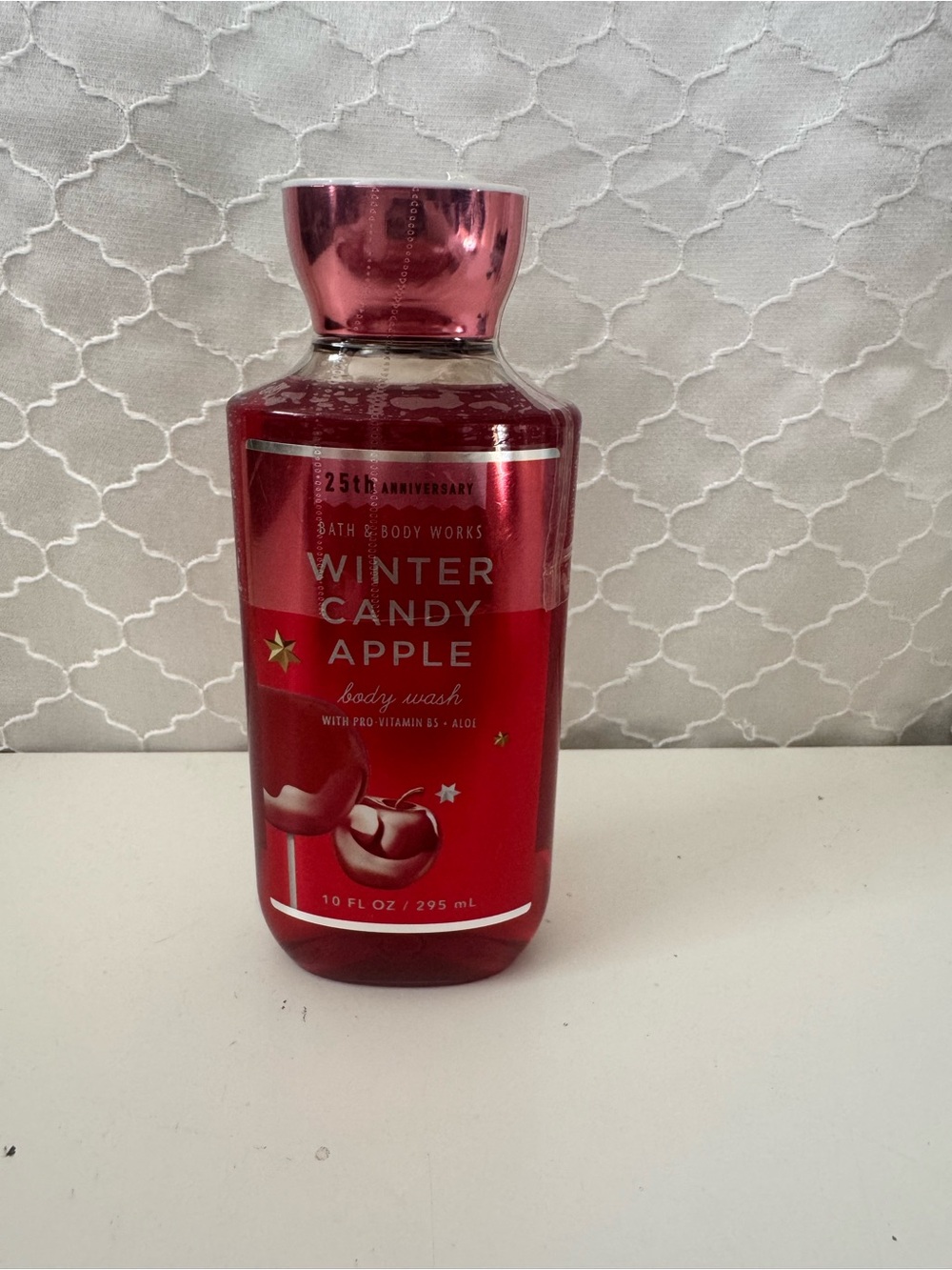 Bath & Body Works WINTER CANDY APPLE Hair Face Body Wash Shower Gel 10oz